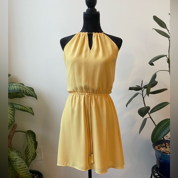 White House Black Market Dresses & Skirts - White House Black Market Yellow Halter Dress – Size 0